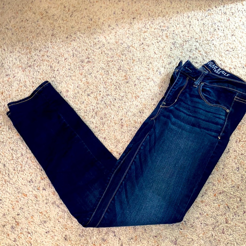 American Eagle Dark Wash Skinny Jeans - no holes